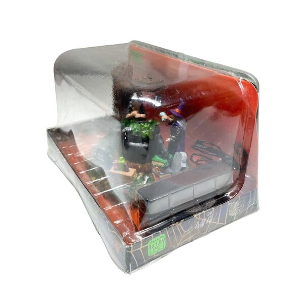 Lemax Spooky Town WITCHES WORKSHOP Halloween Village Potion Cauldron 44742- NEW - Picture 5 of 8